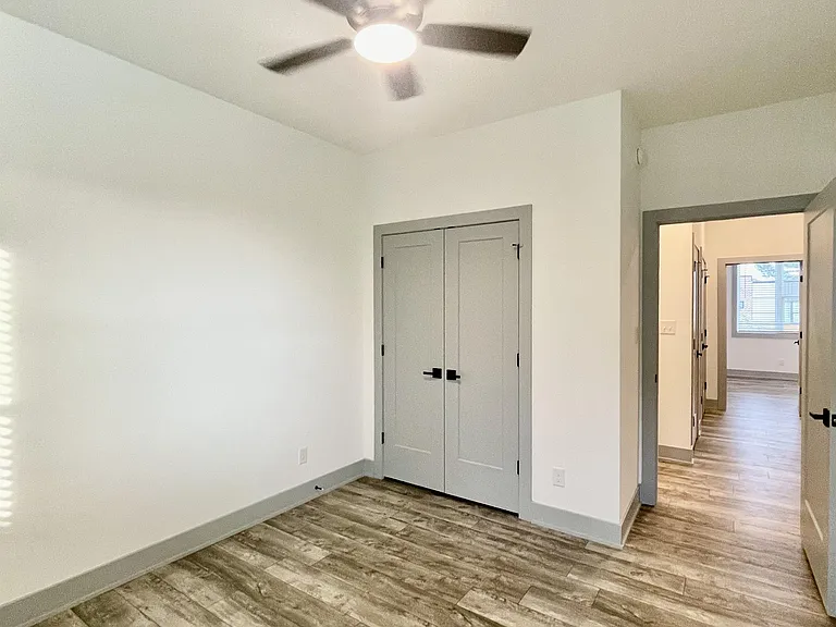 420 Breezewood Dr #107 — Photo 34