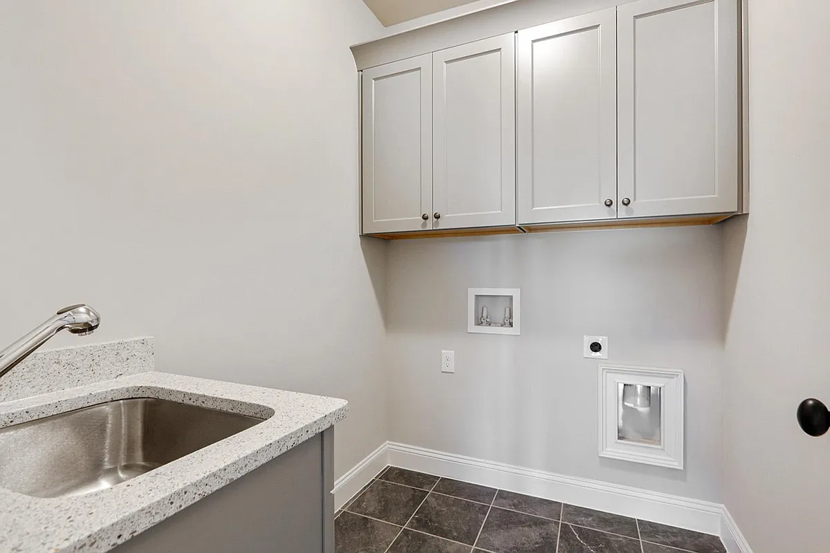 Building Photo - 106 Oakdale Woods Ln