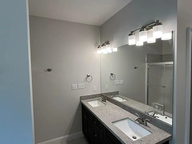 134 Deforest Dr — Photo 7