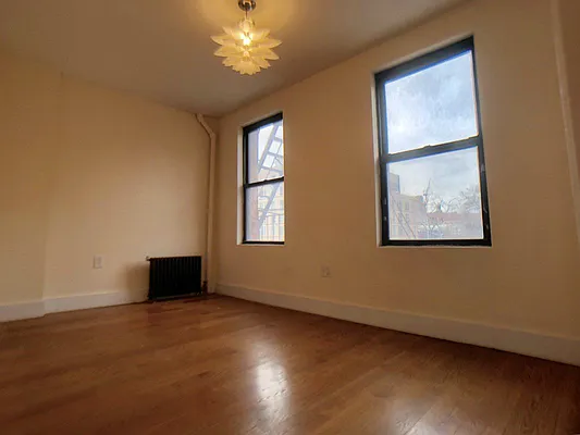 Rented by Bohemia Realty Group | media 18