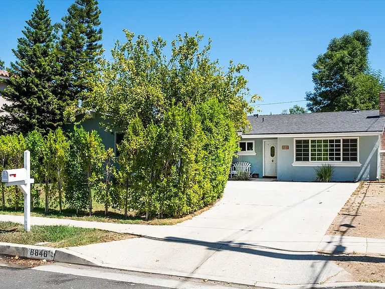 8846 Laramie Ave — Photo 1