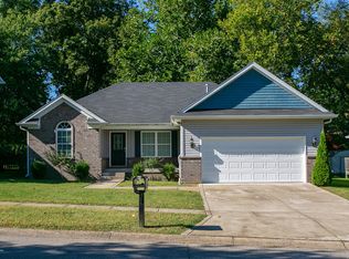 10322 Pinoak View Dr, Jeffersontown, KY 40299
