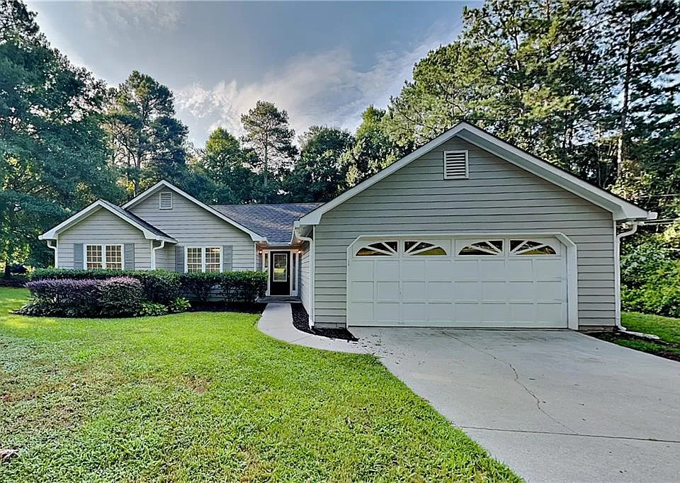 3564 Saddlebrook Dr
