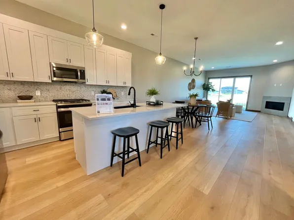 5412 W Liberator Cir, Sioux Falls, SD 57107