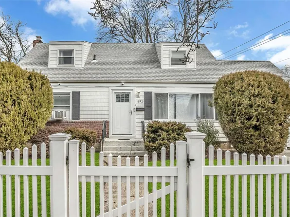 891 S Main Street, Farmingdale, NY 11735