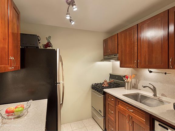 2nd image of 180 Thompson St APT 3E