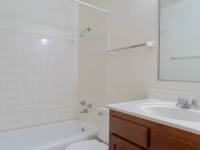 Prestwicke - Bathroom