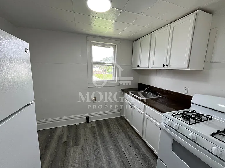 211 N 17th St #2 — Photo 3
