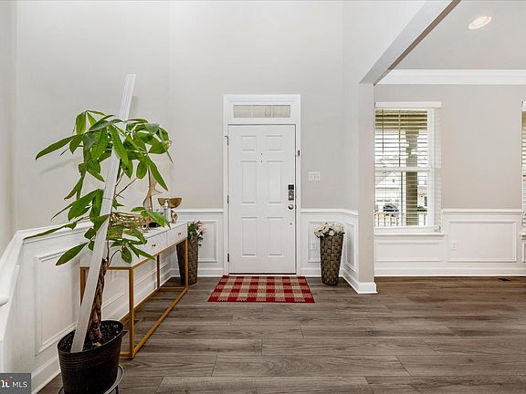 3rd image of 4507 Seths Folly Dr