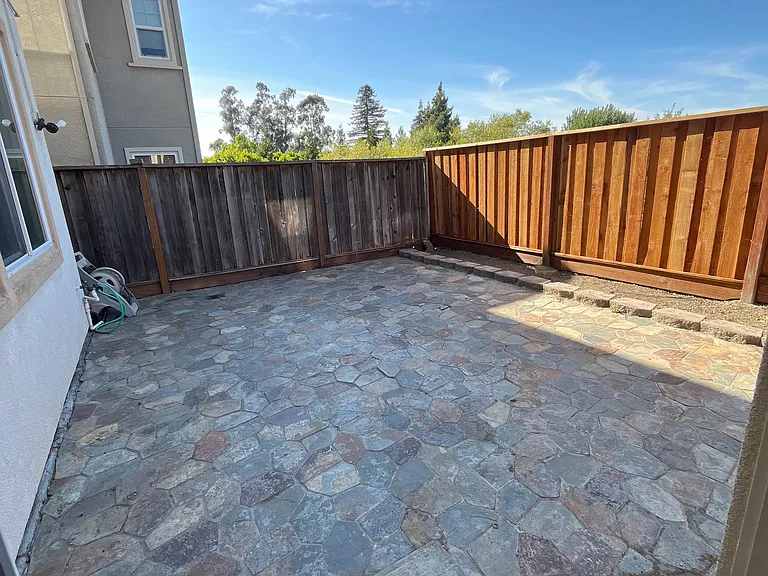 Seaglass Dr — Photo 16
