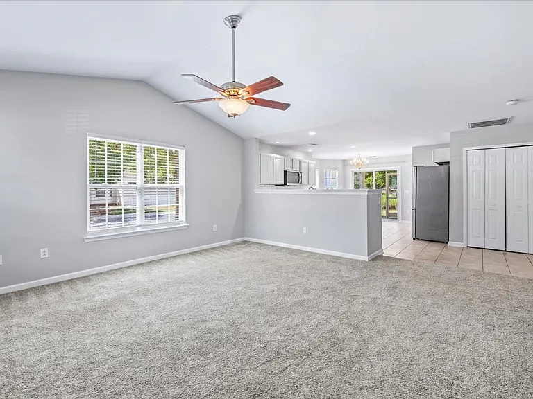 205 Sonata Cir — Photo 3