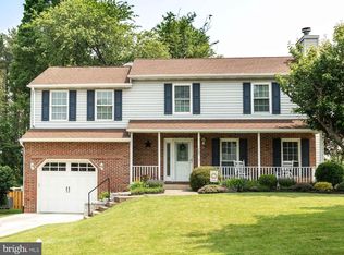 1425 Burnside Dr, Hampstead, MD 21074