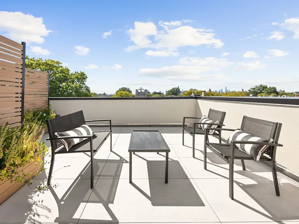 654 Jefferson Avenue image 13 of 13