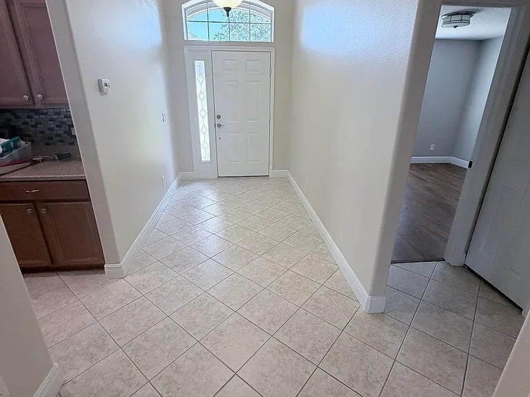5373 Outlook Dr — Photo 3