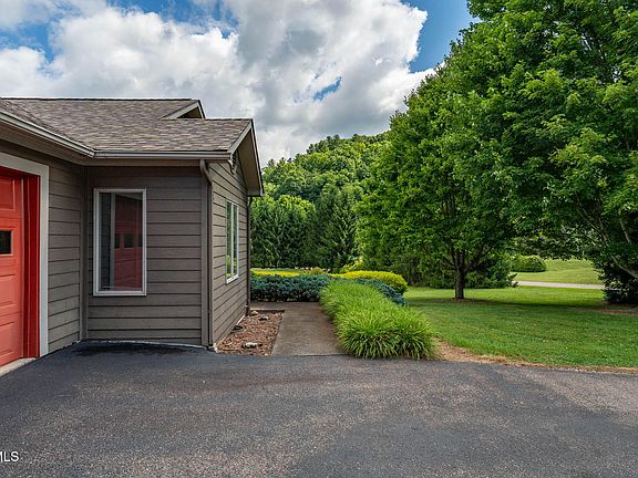 5th image of 340 & 338 Red Tail Mountain Dr