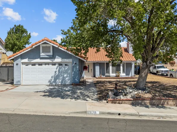 529 Hilltop Ter, Palmdale, CA 93551