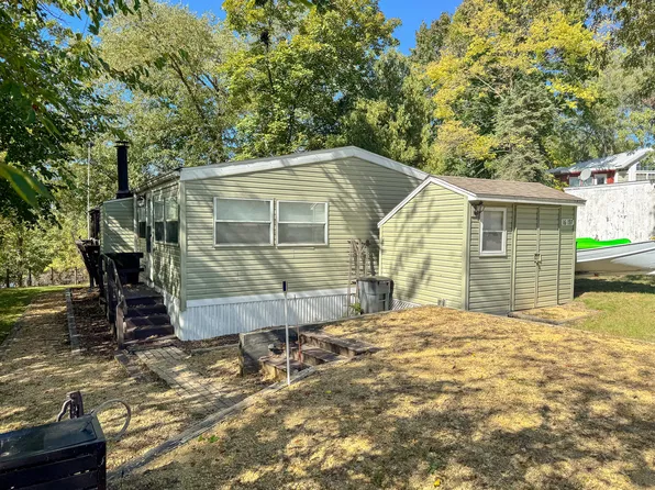 16/197 Woodhaven Dr E, Sublette, IL 61367