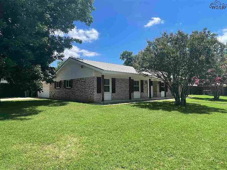 2801 McNiel Ave — Photo 3