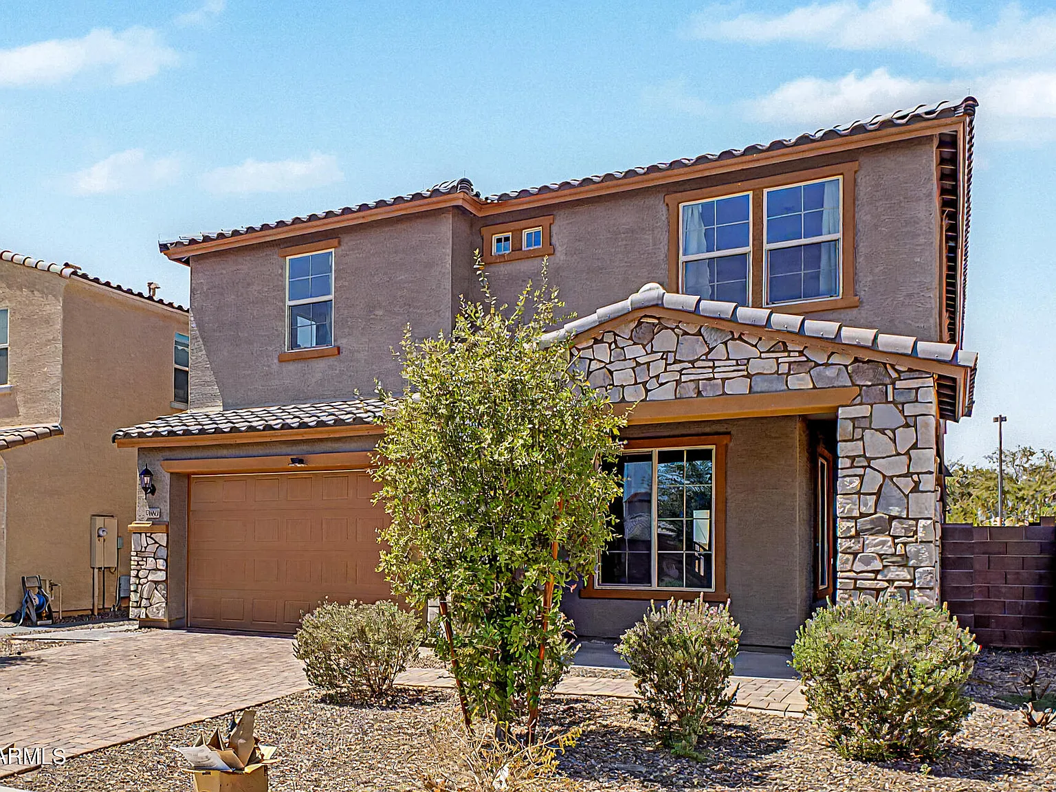 5 bed, 3.0 bath, 3182 sqft, $2,999 — Photo 4