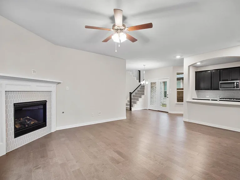 2036 Almassera Dr — Photo 22