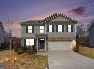 367 Hughes Ln, Pendergrass, GA 30567