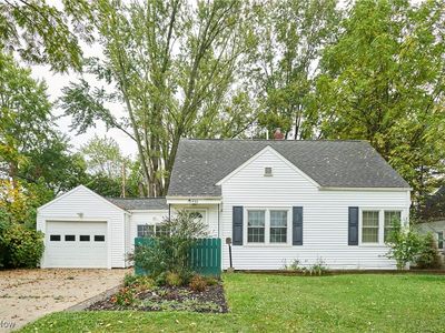 2430 Valley Rd, Cuyahoga Falls, OH, 44223