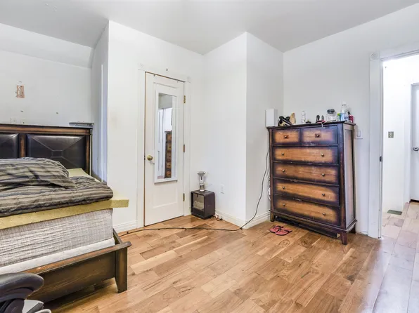 372 5th Street image 4 of 30