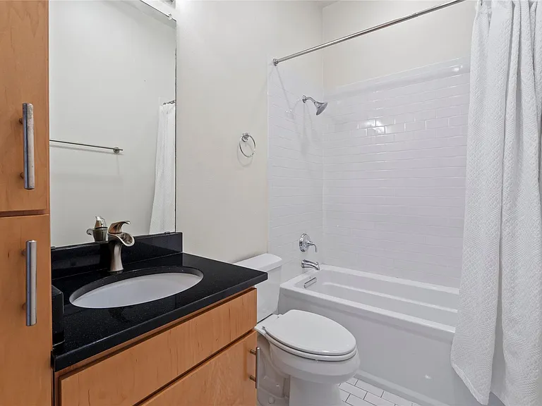 1702 S Lamar Blvd #9 — Photo 16