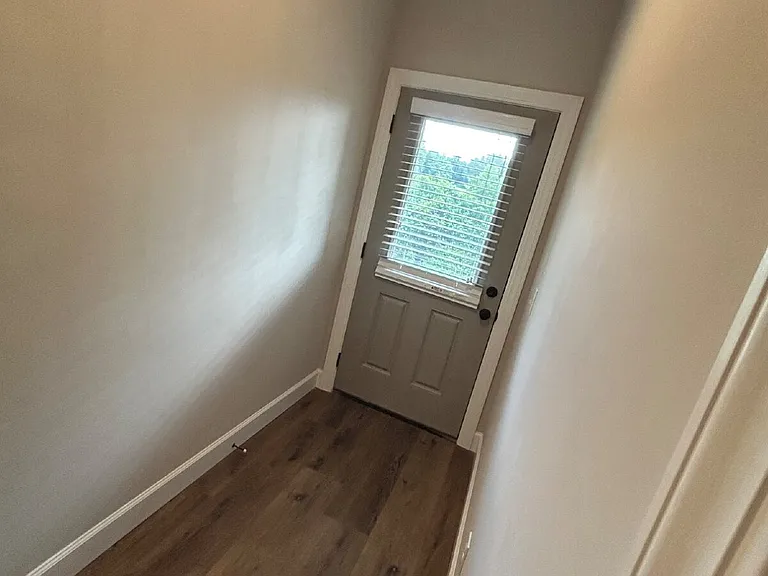 230 Cypress Rdg — Photo 15