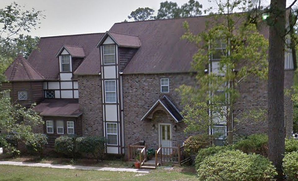 2nd image of 625 Green Hills Rd