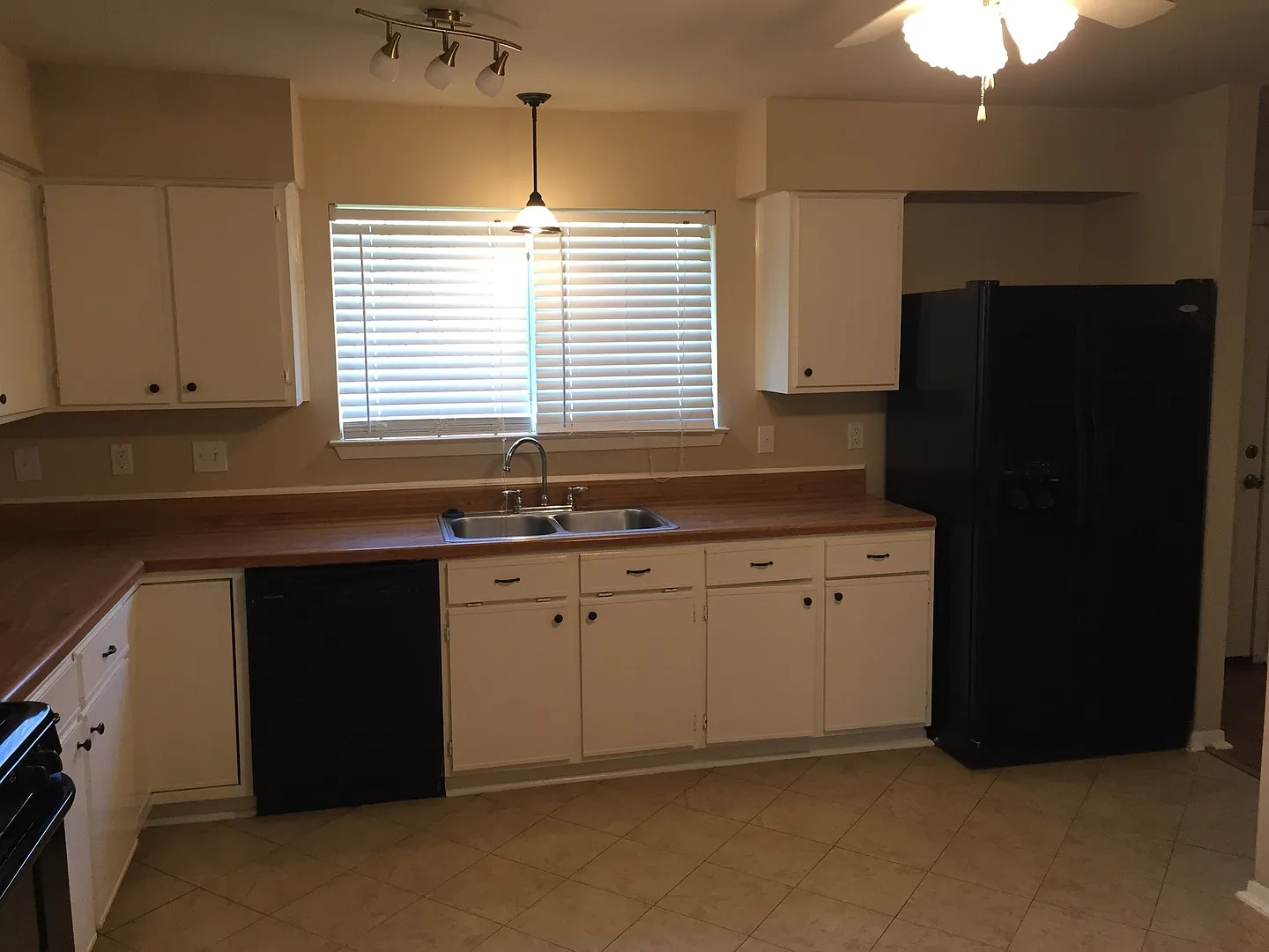 7307 Misty Morning Dr *Ask About Our No Cash Deposit Option!* — Photo 3