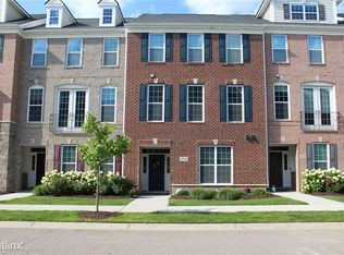 2731 S Spurway Dr #1, Ann Arbor, MI 48105