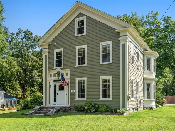 20 Worcester St, Grafton, MA 01519