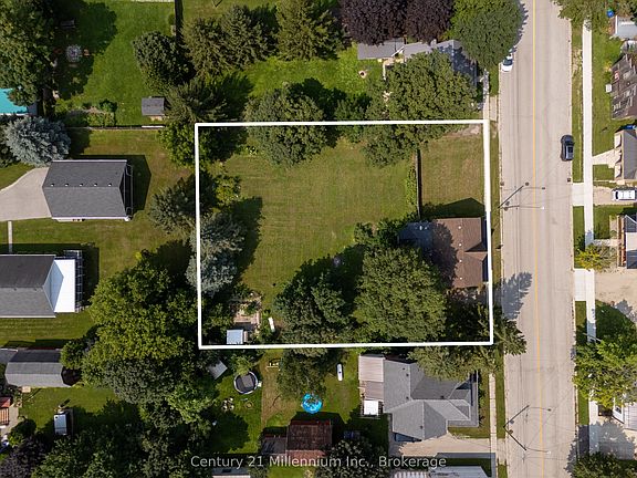 4th image of 549 Louisa St