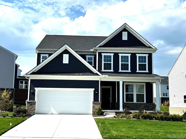 4837 Marquette Dr, Milford, MI 48381
