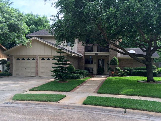 1st image of 501 Paisano Dr