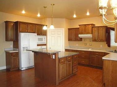 2nd image of 3290 Castle Pines Dr