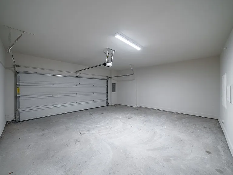 917 Emerling Dr — Photo 10