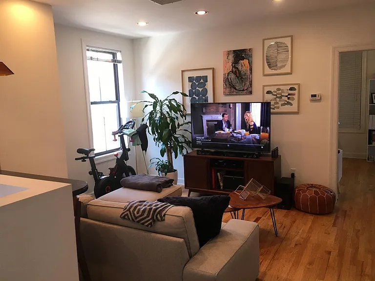 501 Bloomfield St #3 — Photo 3