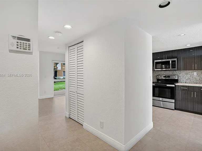845 NW 91st Ter #845 — Photo 5