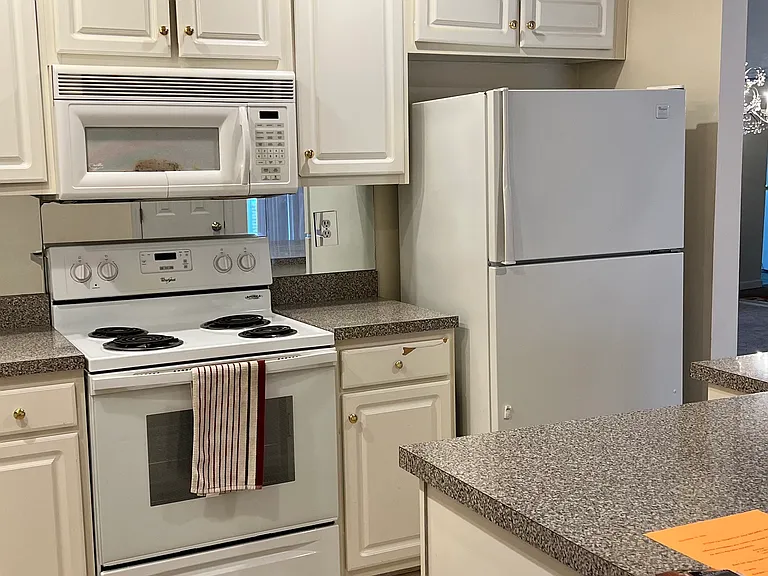 4204 Browns Ln #204 — Photo 7
