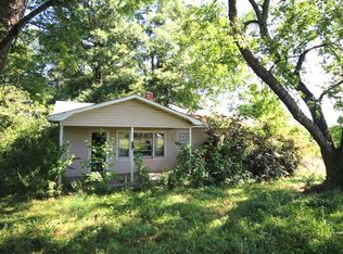 140 Hawkins Cir, Inman, SC 29349