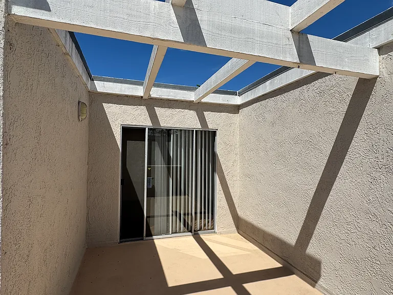 Huntington Harbour Villas — Photo 50
