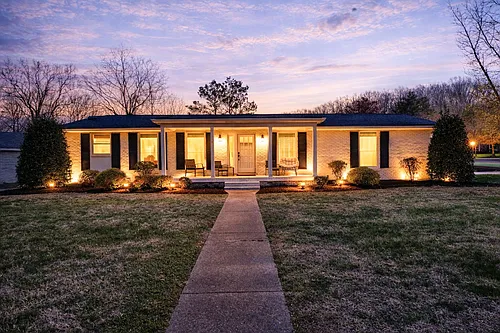 900 Neuhoff Ln Photo 1