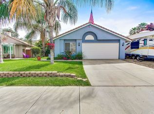 19485 Oakview Ln, Lake Elsinore, CA 92530