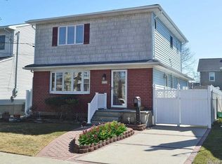 2726 Wallace Ave, Bellmore, NY 11710