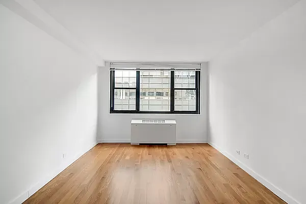 Rented by Oxford Property Group | media 10