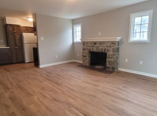 220 Rosedale Ave #B, Bausman, PA 17504