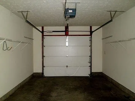 3 bed, 1400 sqft, $1,895 — Photo 2