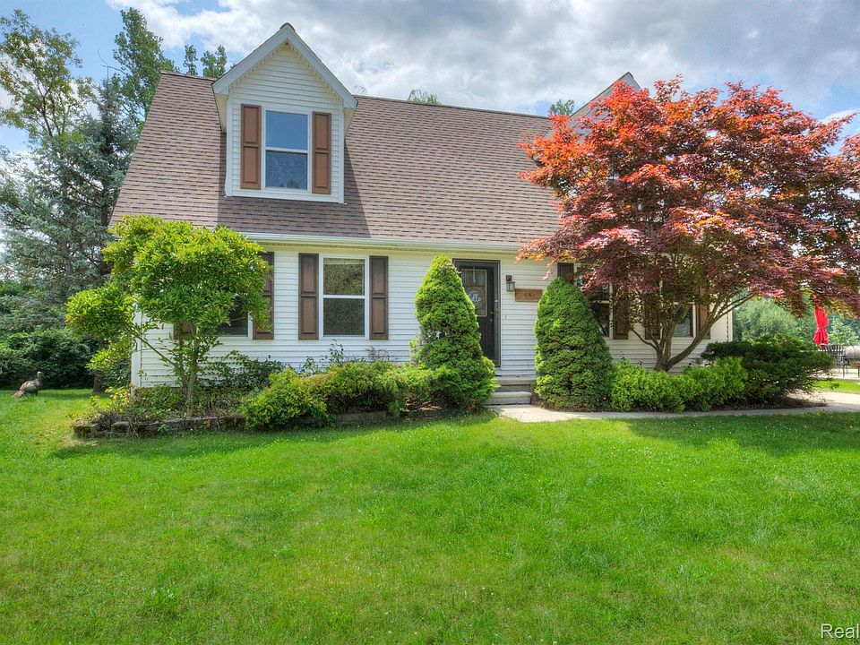 1st image of 883 Barren Oaks Dr